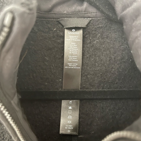 Men's Lululemon Tundra Trek Vest, size small - Picture 4 of 5